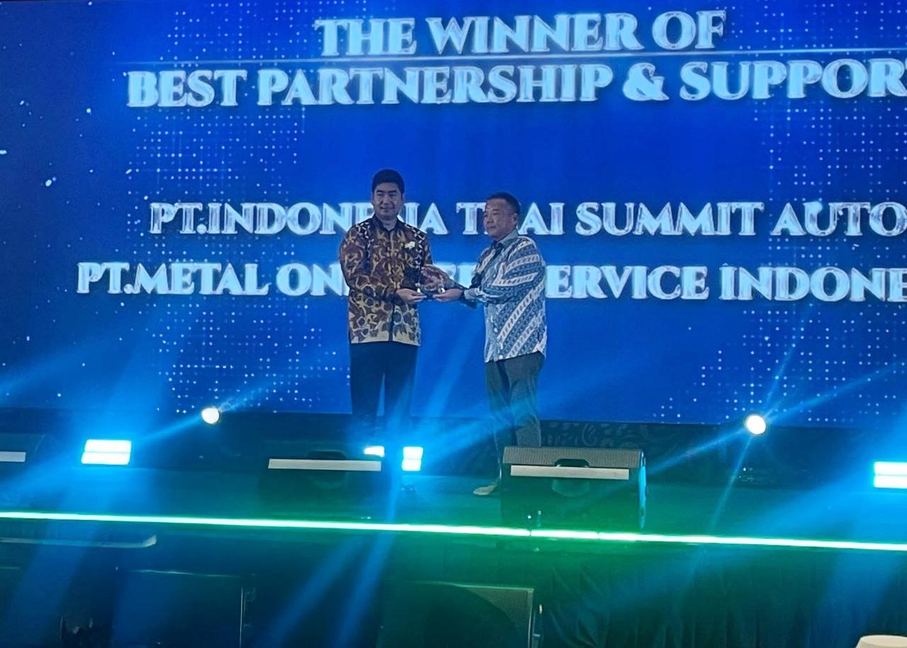 PT Metal One Steel Service Indonesia was honored with the Best Partnership and Support Award